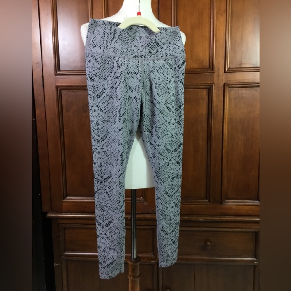 Varley Womens Size Small Leggings Animal Print Gray And Black Super Soft Lknw V
